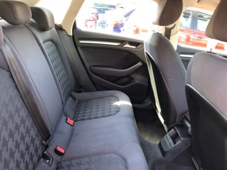 Audi A3 2.0 TDI SE 150 Manual 5 door, £20 tax, AC, DAB, SENSORS, EURO 6 6