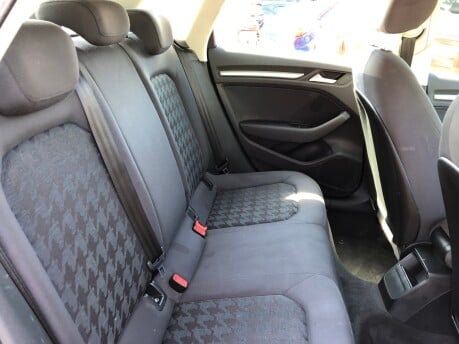 Audi A3 2.0 TDI SE 150 Manual 5 door, £20 tax, AC, DAB, SENSORS, EURO 6 8