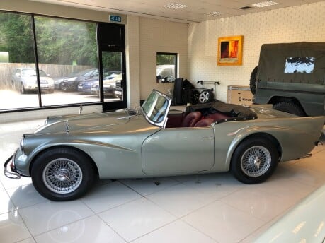 Daimler SP250 RARE AUTOMATIC COMPLETE RESTORATION IN 2016 6