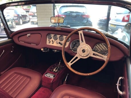 Daimler SP250 RARE AUTOMATIC COMPLETE RESTORATION IN 2016 14