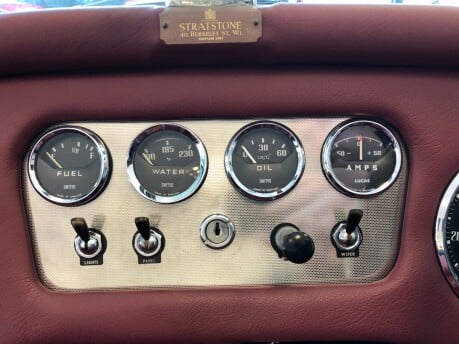 Daimler SP250 RARE AUTOMATIC COMPLETE RESTORATION IN 2016 17