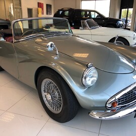 Daimler SP250 RARE AUTOMATIC COMPLETE RESTORATION IN 2016