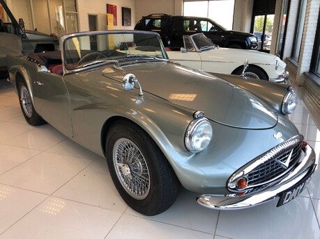 Daimler SP250 RARE AUTOMATIC COMPLETE RESTORATION IN 2016