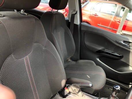 Vauxhall Corsa 1.4 SRI 5 door petrol 61,000 miles, low insurance ULEZ compliant, 2 owners 5