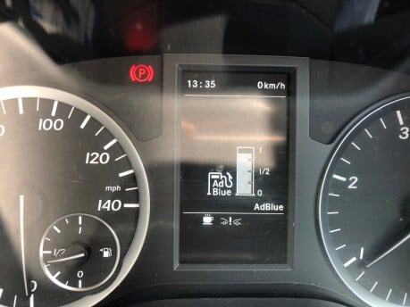 Mercedes-Benz Vito 111 1.6 CDI FWD L2 Euro 6 1 owner FSH 29