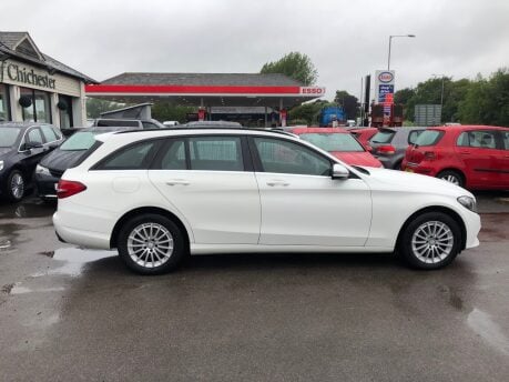 Mercedes-Benz C Class C220 D SE Automatic Estate 64000m FSH only £35 Tax ULEZ complaint 3