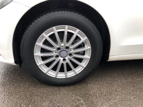 Mercedes-Benz C Class C220 D SE Automatic Estate 64000m FSH only £35 Tax ULEZ complaint 28