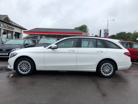 Mercedes-Benz C Class C220 D SE Automatic Estate 64000m FSH only £35 Tax ULEZ complaint 22