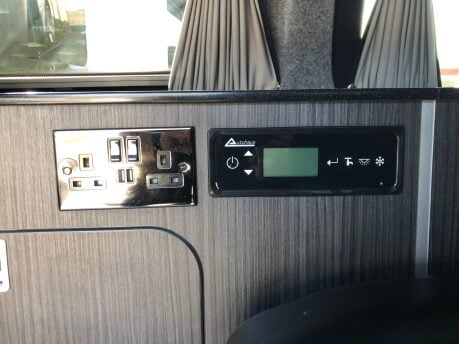 Volkswagen Transporter 2.0 T28 TDI TRENDLINE BMT CAMPERVAN Autohaus Spartan Conversion 4 Berth 26