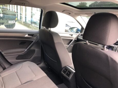 Volkswagen Golf 1.4 TSI SE BLUEMOTION TECHNOLOGY 1 owner 68,000m, sunroof, ULEZ 12