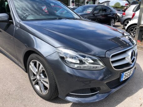 Mercedes-Benz E Class E220 CDI SE automatic, just 61,000m FSH, £35 tax, leather, nav, sensors 13