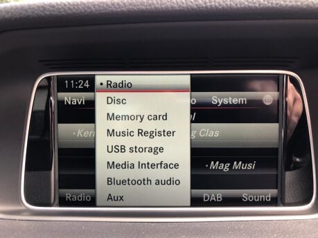 Mercedes-Benz E Class E220 CDI SE automatic, just 61,000m FSH, £35 tax, leather, nav, sensors 28