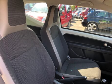 Volkswagen Up HIGH UP 70,000 miles £20 road tax, group 2 insurance, ULEZ compliant 13