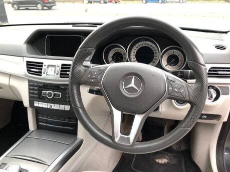 Mercedes-Benz E Class E220 BLUETEC SE automatic just 72,000 miles, FSH with Mercedes, 1 owner 27