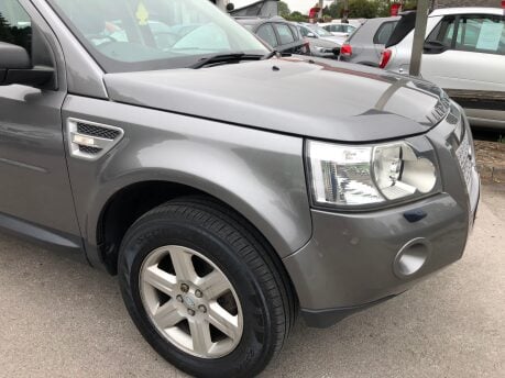 Land Rover Freelander 2.2 TD4 E GS 68,000m, service history, sensors, towbar, AC, 3 owners 16