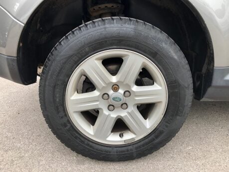 Land Rover Freelander 2.2 TD4 E GS 68,000m, service history, sensors, towbar, AC, 3 owners 21