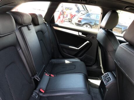 Audi A4 AVANT 2.0 TDI S LINE START/STOP automatic, 72,000m, service history 7