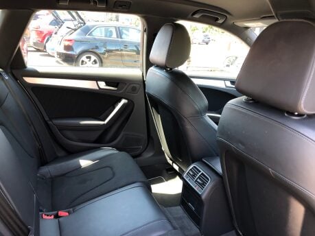 Audi A4 AVANT 2.0 TDI S LINE START/STOP automatic, 72,000m, service history 8