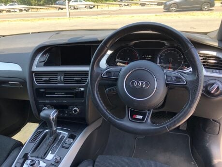 Audi A4 AVANT 2.0 TDI S LINE START/STOP automatic, 72,000m, service history 2