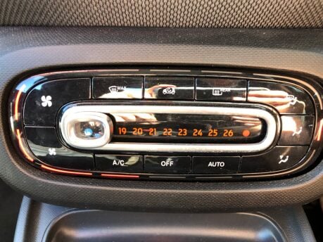 Smart Fortwo Cabrio PRIME PREMIUM PLUS T petrol automatic 38,000m 1 owner FSH 34