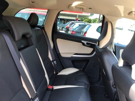 Volvo XC60 2.4D R-DESIGN SE automatic just 66,000m, FSH inc cambelt 7