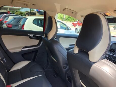 Volvo XC60 2.4D R-DESIGN SE automatic just 66,000m, FSH inc cambelt 8