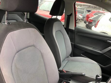SEAT Arona TSI SE TECHNOLOGY petrol manual 40,000m 2 owners, FSH ULEZ compliant 8