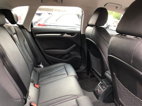 Audi A3 1.6 TDI SPORT 5 door, 1 owner, FSH, DAB, AC, Alloys, £20 road tax 6