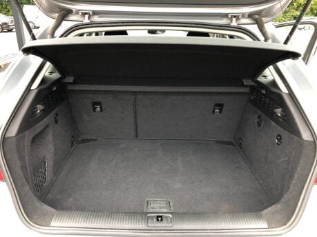 Audi A3 1.6 TDI SPORT 5 door, 1 owner, FSH, DAB, AC, Alloys, £20 road tax 8