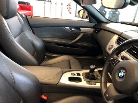 BMW Z4 Z4 SDRIVE20I M SPORT ROADSTER petrol manual 66,000m FSH 7