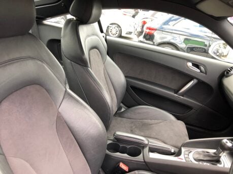 Audi TT 2.0 TFSI SPORT automatic petrol just 34,000 miles, ULEZ compliant 6