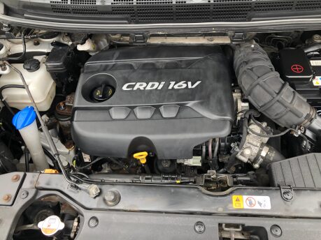 Kia Carens 1.6 2 ECODYNAMICS CRDI just 62,000m FSH, 2 owners, 7 seats, £165 tax 36