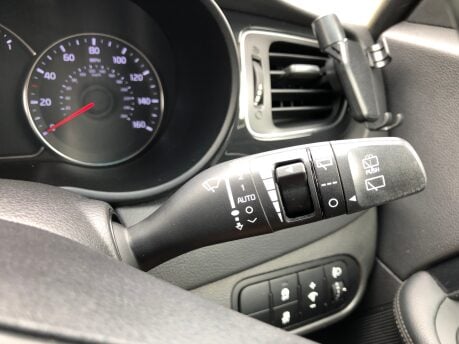 Kia Carens 1.6 2 ECODYNAMICS CRDI just 62,000m FSH, 2 owners, 7 seats, £165 tax 33