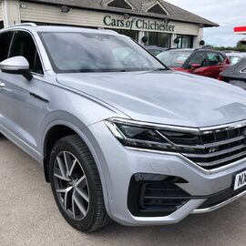 Volkswagen Touareg V6 R-LINE TECH TDI automatic, 83,000m 2 owners £5000 of options