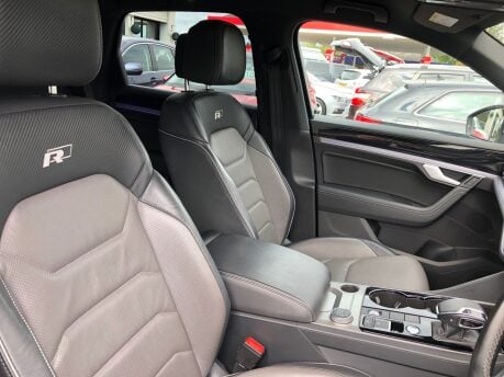 Volkswagen Touareg V6 R-LINE TECH TDI automatic, 83,000m 2 owners £5000 of options 18