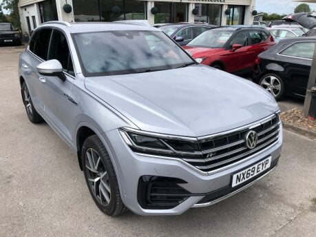 Volkswagen Touareg V6 R-LINE TECH TDI automatic, 83,000m 2 owners £5000 of options 11