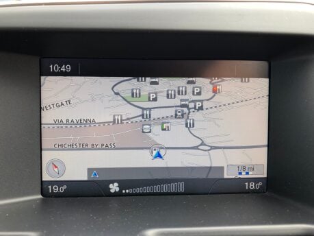Volvo XC60 2.0 D4 SE NAV 2WD automatic 69,000m NAV, cruise control, bluetooth 18
