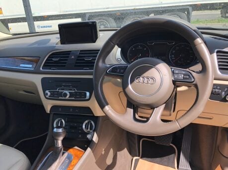 Audi Q3 2.0 TDI QUATTRO SE automatic, 63,000m £7,500 of options, cambelt changed 7