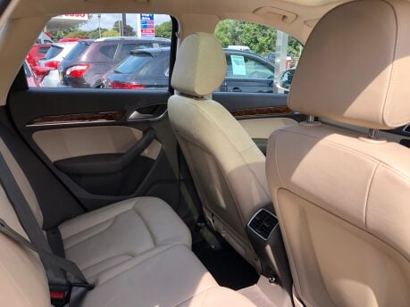Audi Q3 2.0 TDI QUATTRO SE automatic, 63,000m £7,500 of options, cambelt changed 12
