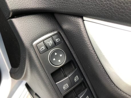 Mercedes-Benz C Class C220 CDI BLUEEFFICIENCY AMG SPORT automatic 47,000m, 1 owner 31