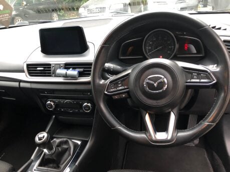 Mazda 3 SE-L NAV 2.0 petrol £35 tax, 69,000m, ULEZ compliant EURO 6 4