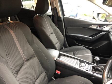Mazda 3 SE-L NAV 2.0 petrol £35 tax, 69,000m, ULEZ compliant EURO 6 5