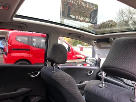 Honda Jazz 1.4 I-VTEC EX automatic petrol just 44,000 miles, £165 tax, panroof, ULEZ 9