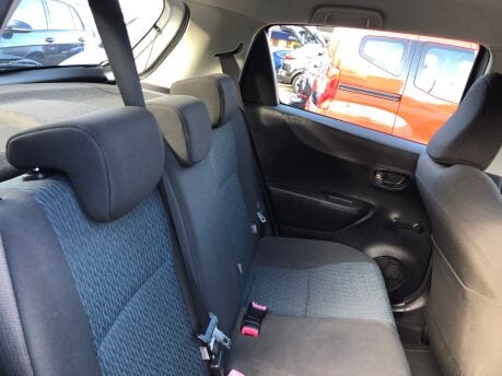 Toyota Yaris 1.3 VVT-I TR 5 door petrol manual just 43,000 miles, FSH, ULEZ compliant 10