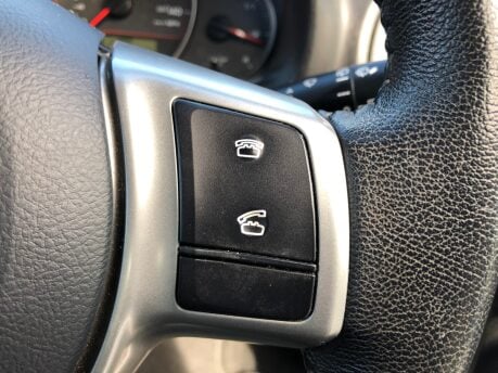 Toyota Yaris 1.3 VVT-I TR 5 door petrol manual just 43,000 miles, FSH, ULEZ compliant 30