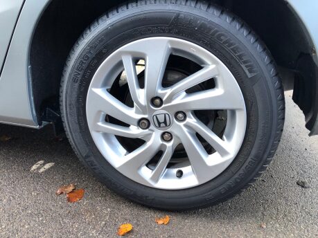 Honda Jazz I-VTEC SE CVT automatic petrol 5 door, £35 road tax, ULEZ compliant 31