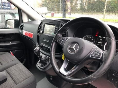 Mercedes-Benz Vito 110 PROGRESSIVE L2, 1 owner, service history, ULEZ compliant 9