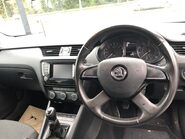 Skoda Octavia S 1.6 TDI CR manual estate, just 62,000 miles, £20 road tax, 2 owners 4