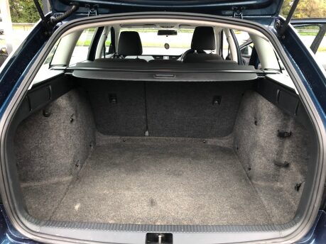 Skoda Octavia S 1.6 TDI CR manual estate, just 62,000 miles, £20 road tax, 2 owners 8