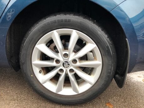 Skoda Octavia S 1.6 TDI CR manual estate, just 62,000 miles, £20 road tax, 2 owners 24